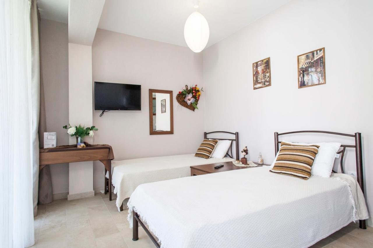 نيكيتي Erosaria Suites المظهر الخارجي الصورة