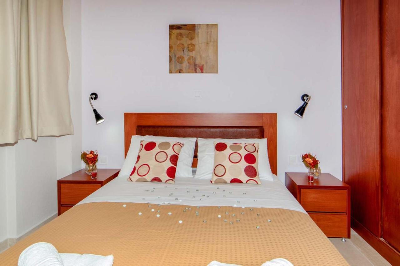 نيكيتي Erosaria Suites المظهر الخارجي الصورة