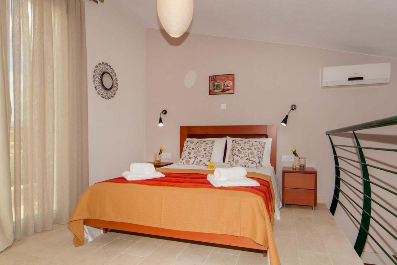 نيكيتي Erosaria Suites المظهر الخارجي الصورة