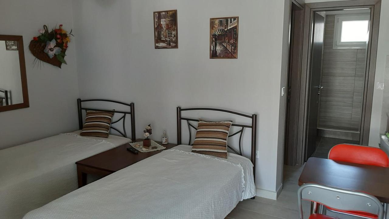 نيكيتي Erosaria Suites المظهر الخارجي الصورة