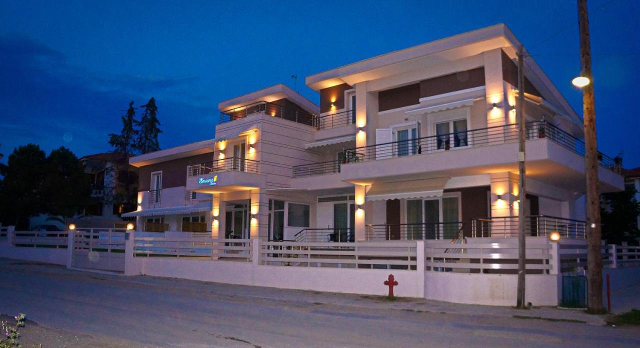 نيكيتي Erosaria Suites المظهر الخارجي الصورة